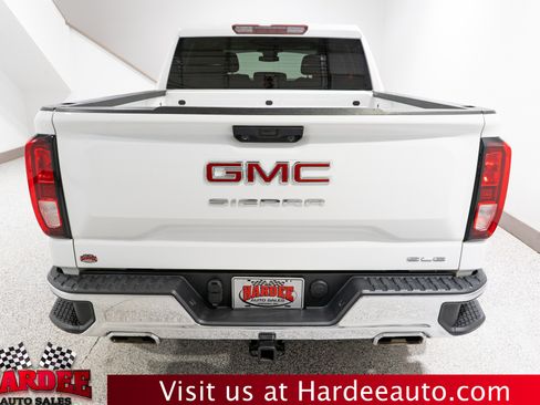 Used 2024 GMC Sierra 1500 SLE w/ X31 Off-Road Package AWD/4WD image 4