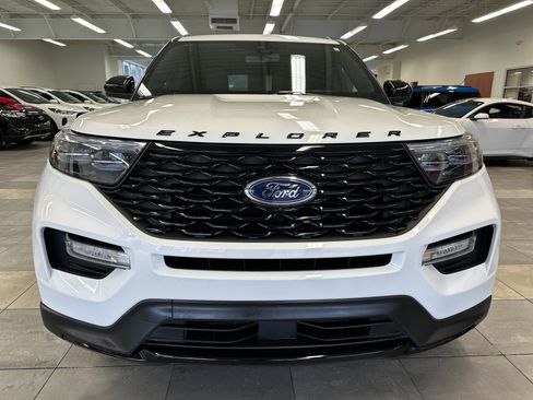 Certified 2023 Ford Explorer ST-Line w/ Class IV Trailer Tow Package image 21