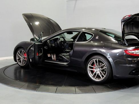 Used 2018 Maserati GranTurismo Sport image 5