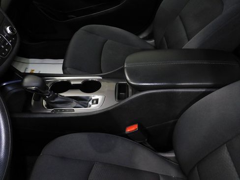 Used 2022 Chevrolet Malibu LT image 35