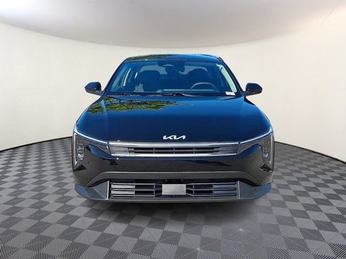 Certified 2025 Kia K4 FWD image 2