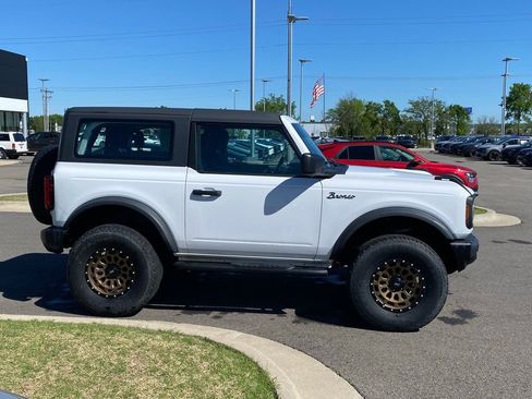 Used 2023 Ford Bronco 2-Door AWD/4WD image 8