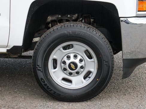 Used 2017 Chevrolet Silverado 2500 W/T image 30