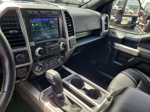 Used 2020 Ford F150 Lariat w/ Equipment Group 502A Luxury AWD/4WD image 22