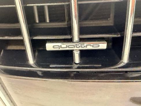 Used 2010 Audi Q7 3.6 Premium image 18