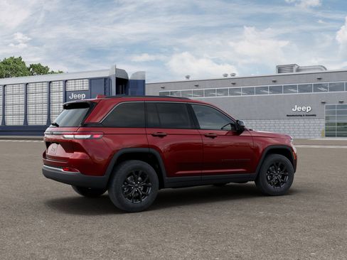New 2026 Jeep Grand Cherokee Altitude AWD/4WD image 17