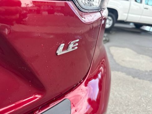 Used 2025 Toyota Corolla LE FWD image 7