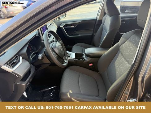 Used 2025 Toyota RAV4 XLE image 29