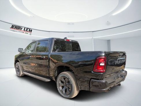 New 2026 RAM 1500 Express AWD/4WD image 5