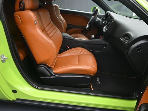 Used 2019 Dodge Challenger SRT Hellcat Redeye image 29