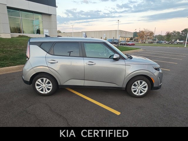 Used 2023 Kia Soul LX FWD image 10