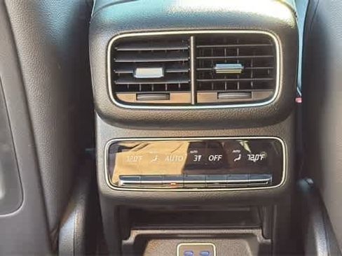 Certified 2025 Mercedes-Benz GLS 450 4MATIC image 60