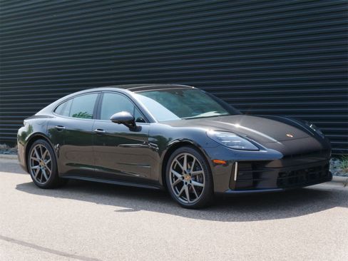 New 2025 Porsche Panamera 4 image 22