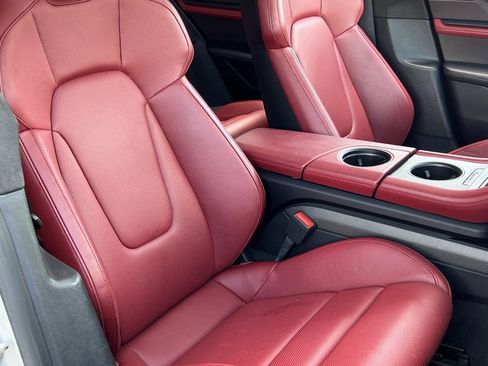 Used 2021 Porsche Taycan Turbo S image 35