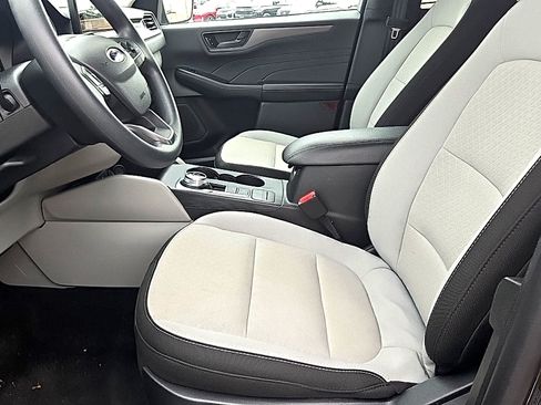 Used 2025 Ford Escape Active AWD/4WD image 6