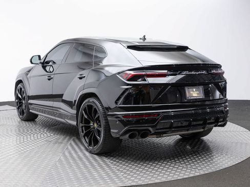 Used 2022 Lamborghini Urus AWD/4WD image 4