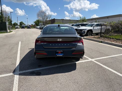 New 2026 Hyundai Elantra SEL Sport Premium FWD image 4