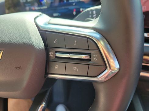 Used 2026 Chevrolet Equinox LT FWD image 19