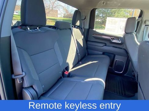 Used 2024 GMC Sierra 1500 SLE image 27