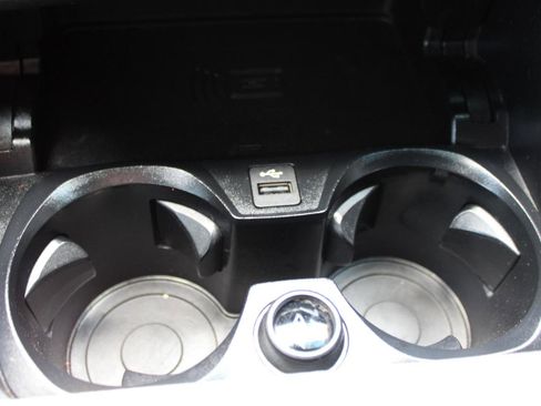 Used 2019 BMW 330i Sedan w/ M Sport Package image 29