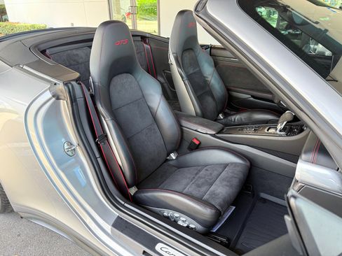 Used 2016 Porsche 911 Carrera GTS image 40