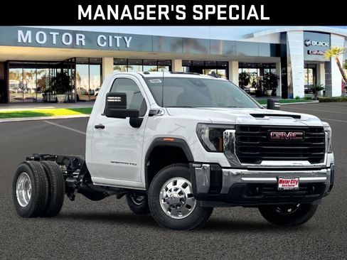 New 2025 GMC Sierra 3500 Pro w/ Convenience Package AWD/4WD image 1