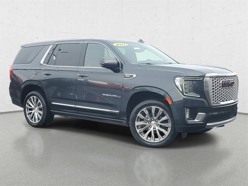 Used 2021 GMC Yukon Denali w/ Denali Ultimate Package image 2