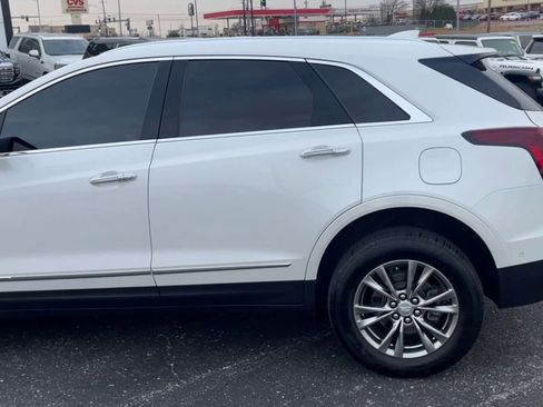 Used 2021 Cadillac XT5 Premium Luxury image 4