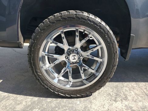 Used 2019 Chevrolet Silverado 1500 LTZ w/ LTZ Premium Package image 5