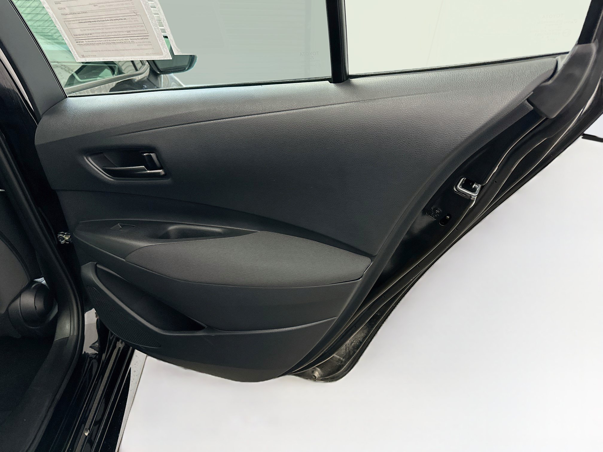 Used 2026 Toyota Corolla LE FWD image 31