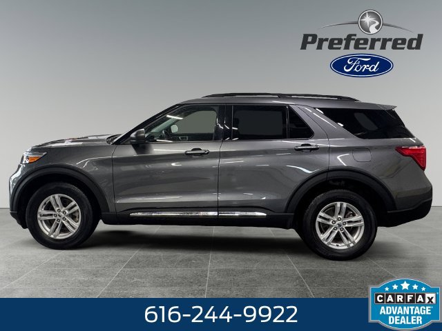 Used 2024 Ford Explorer XLT w/ Equipment Group 202A AWD/4WD image 9