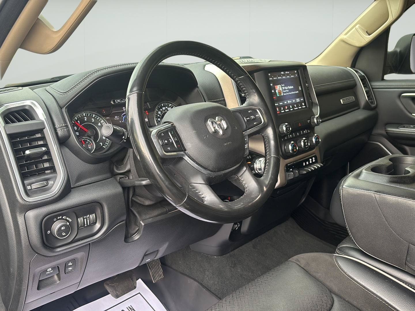 Used 2021 RAM 1500 Laramie AWD/4WD image 8