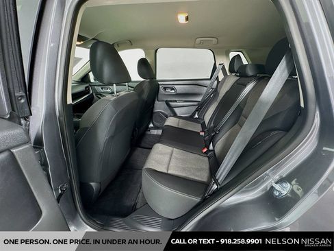 Certified 2025 Nissan Rogue SV FWD image 22