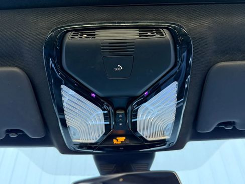 Used 2019 BMW 330i Sedan w/ Convenience Package image 23