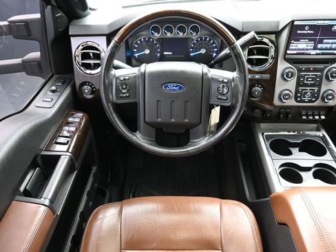 Used 2016 Ford F350 Platinum w/ FX4 Off-Road Package image 25