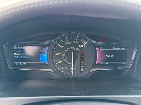 Used 2015 Lincoln MKX FWD w/ Equipment Group 102A image 19