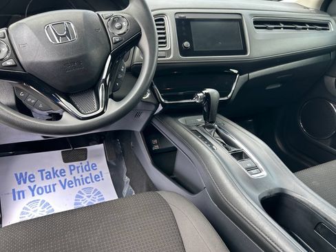 Used 2019 Honda HR-V EX image 11