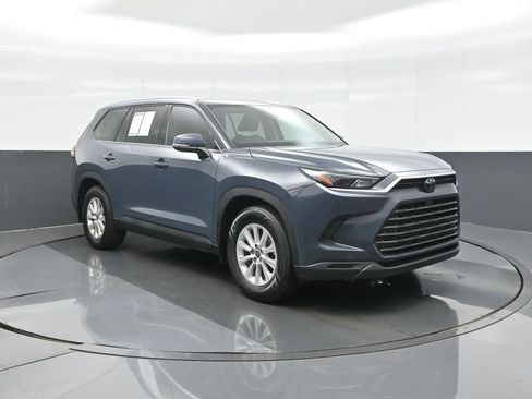 Certified 2024 Toyota Grand Highlander AWD image 1