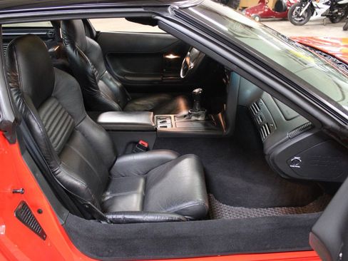 Used 1996 Chevrolet Corvette Base 2dr Hatchback image 33