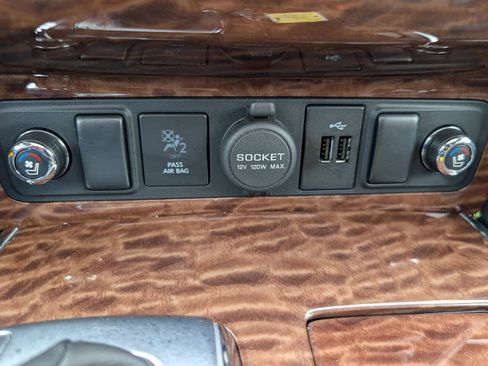 Used 2018 Nissan Armada Platinum w/ Captain Seat Package AWD/4WD image 23