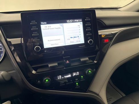 Used 2022 Toyota Camry LE FWD image 33