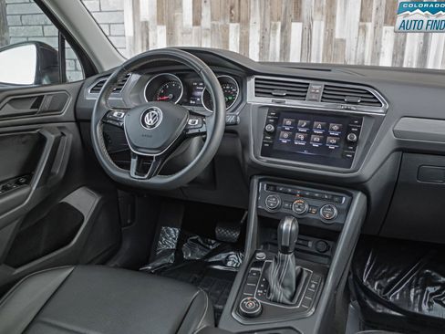 Used 2021 Volkswagen Tiguan SE AWD/4WD image 16