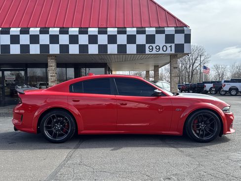 Used 2020 Dodge Charger Scat Pack image 8