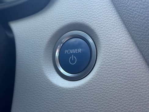 Used 2021 Toyota Corolla LE FWD image 21
