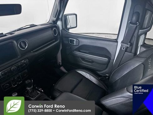 Used 2019 Jeep Wrangler Unlimited Sahara AWD/4WD image 25