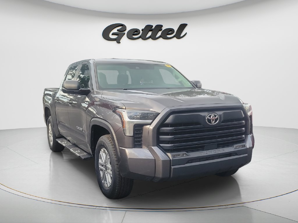 Used 2024 Toyota Tundra SR5 w/ SR5 Convenience Package AWD/4WD image 4