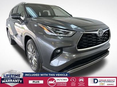 Used 2022 Toyota Highlander Limited