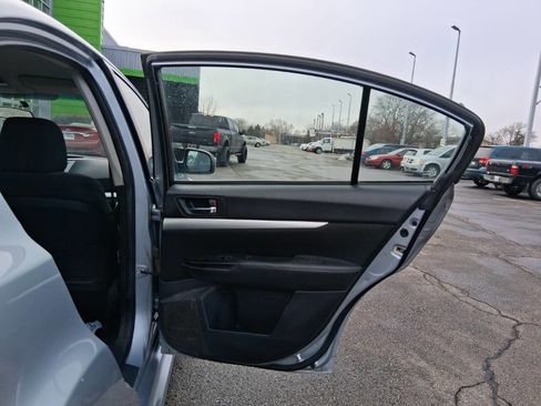 Used 2014 Subaru Legacy 2.5i Premium image 9