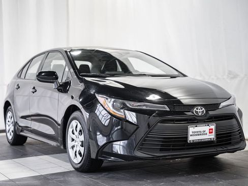 Used 2024 Toyota Corolla LE image 1