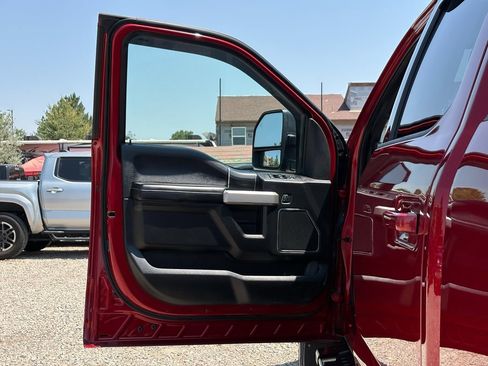 Used 2018 Ford F150 Lariat w/ Equipment Group 502A Luxury AWD/4WD image 14